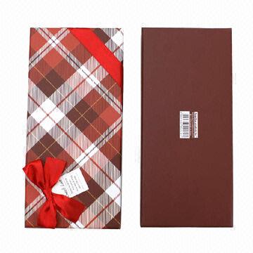 Paper/Cardboard Gift Box